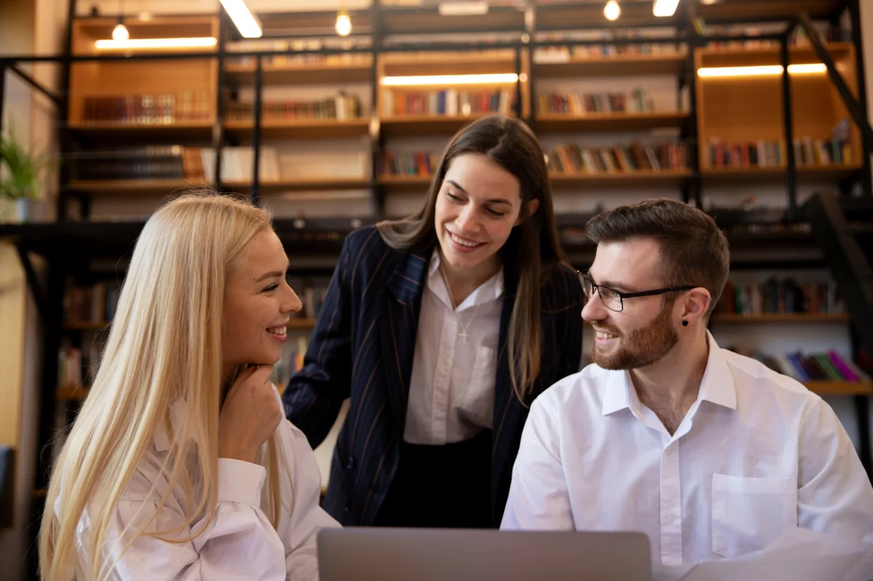 Tutor working with Talkio
